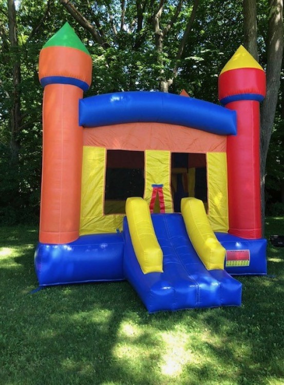 Bounce Houses & Combos